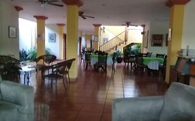 Hotel Brandts Los Robles De San Juan